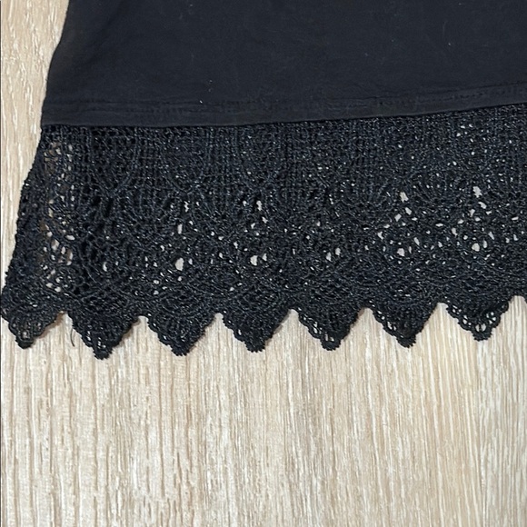 Ralph Lauren Black Cropped Cap Sleeve Embellished Tee - Picture 3 of 7